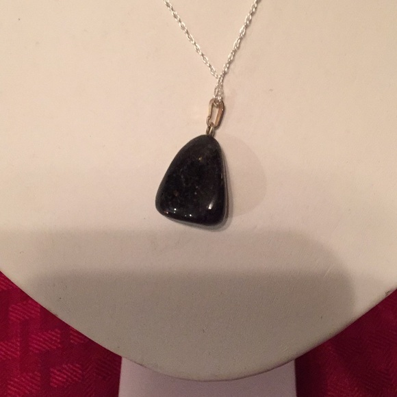 Black Tourmaline Pend w/Gold Flecks, chain not inc - Picture 2 of 2